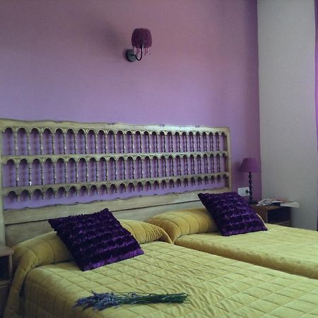 Hostal Camino Del Perdon Uterga Exteriér fotografie