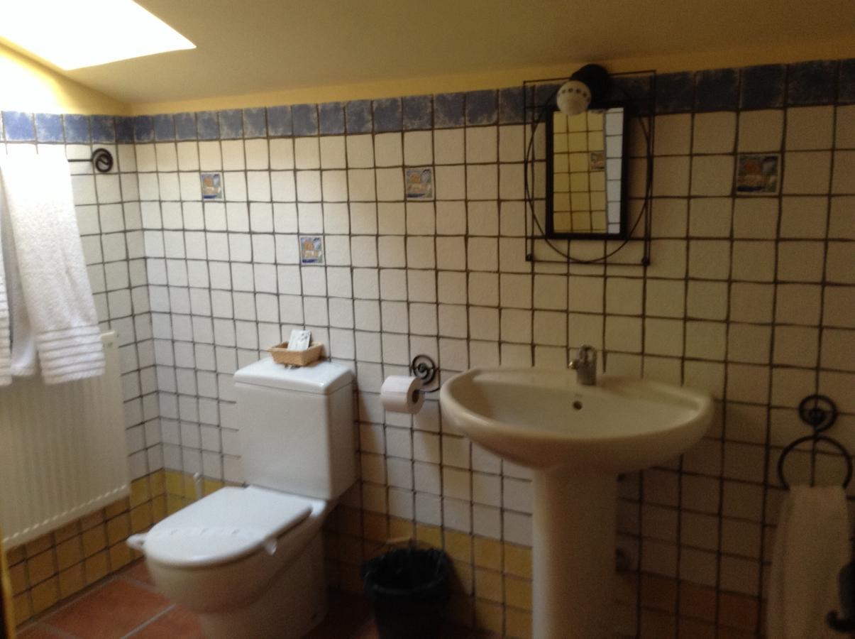 Hostal Camino Del Perdon Uterga Exteriér fotografie